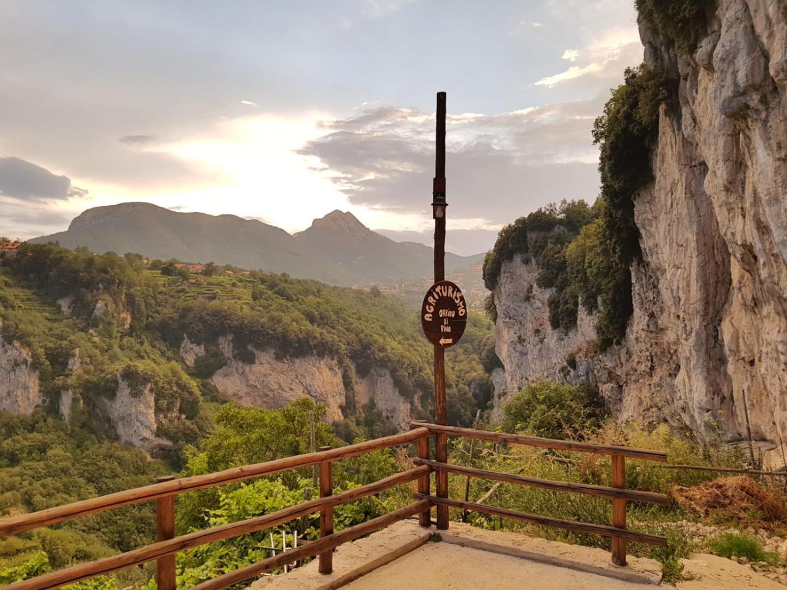 Agriturismo Orrido Di Pino Agerola Bagian luar foto