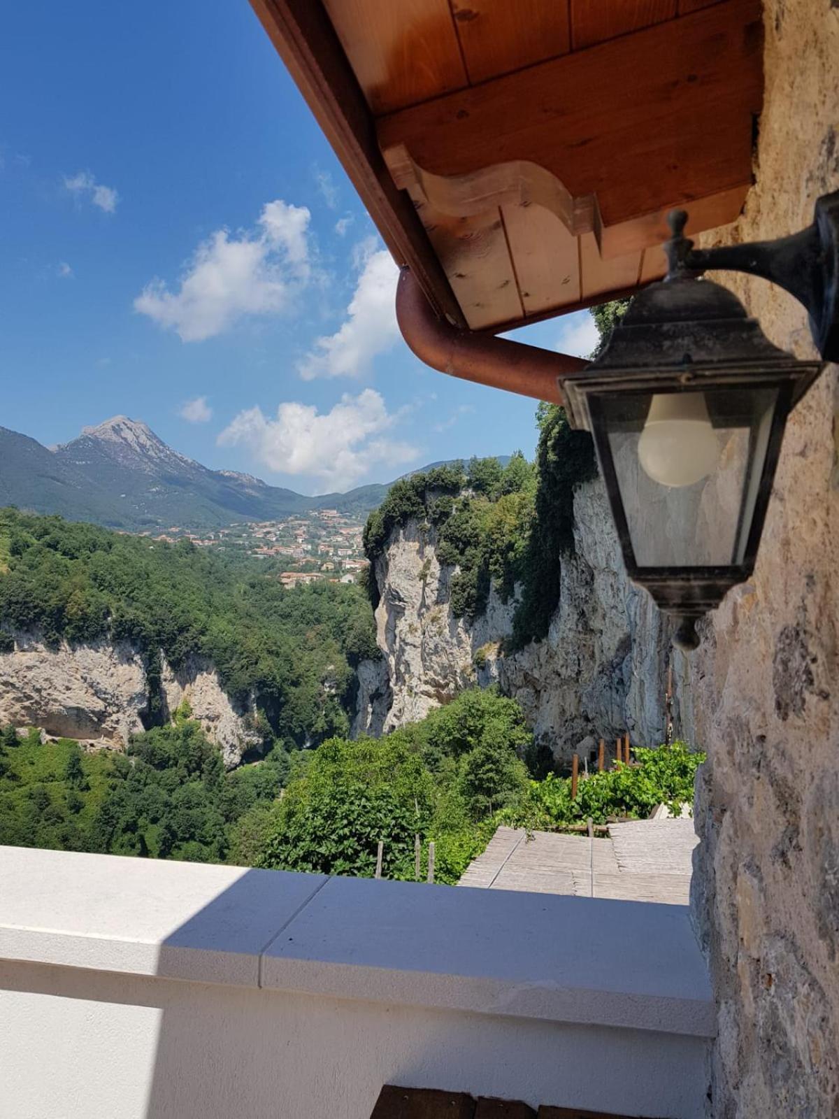 Agriturismo Orrido Di Pino Agerola Bagian luar foto