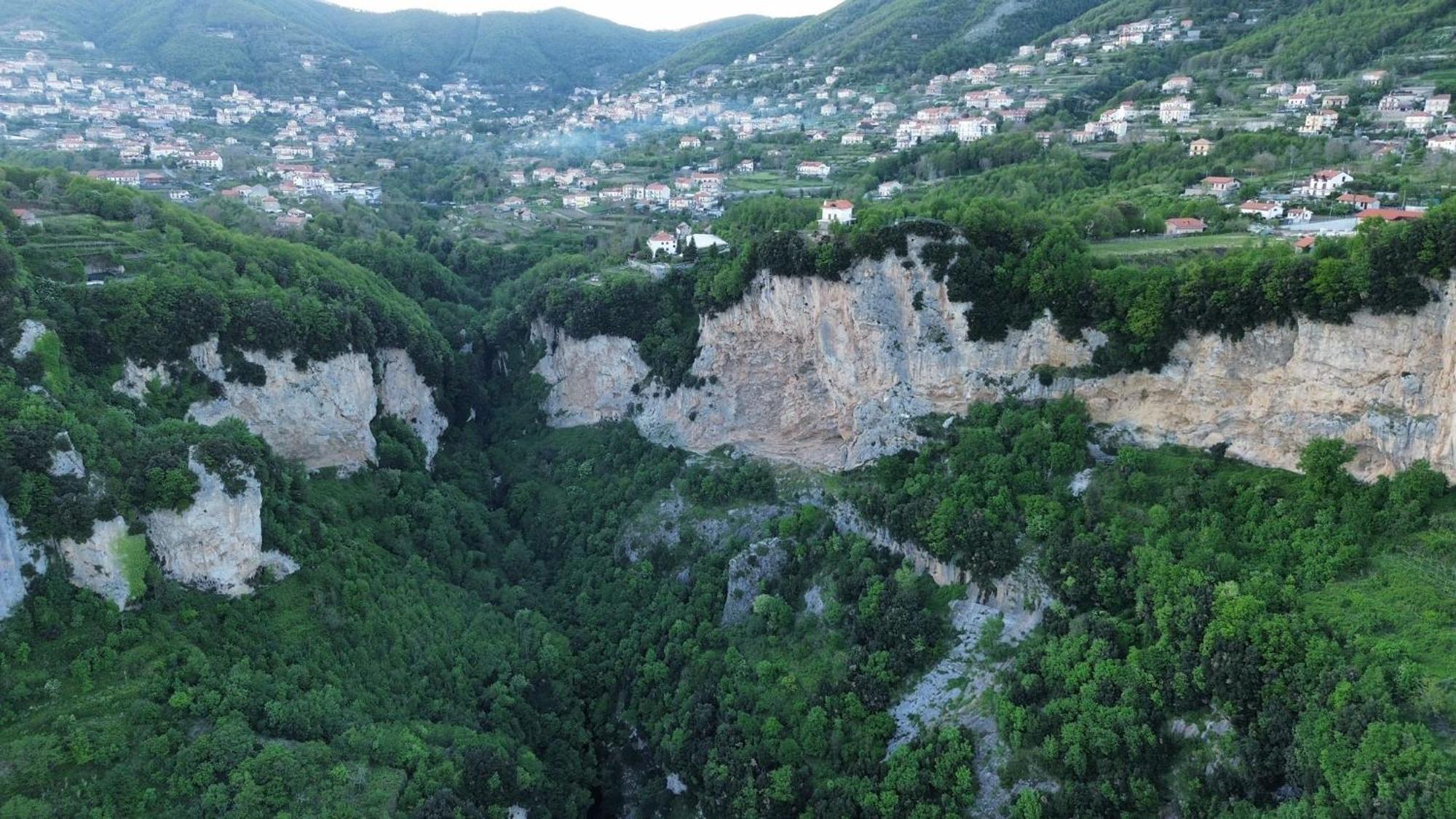 Agriturismo Orrido Di Pino Agerola Bagian luar foto